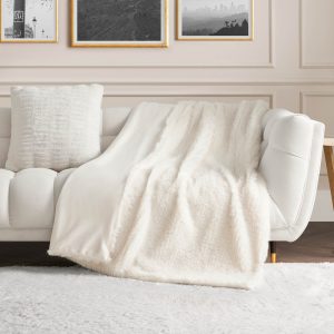 Eyelash Faux Fur Blankets