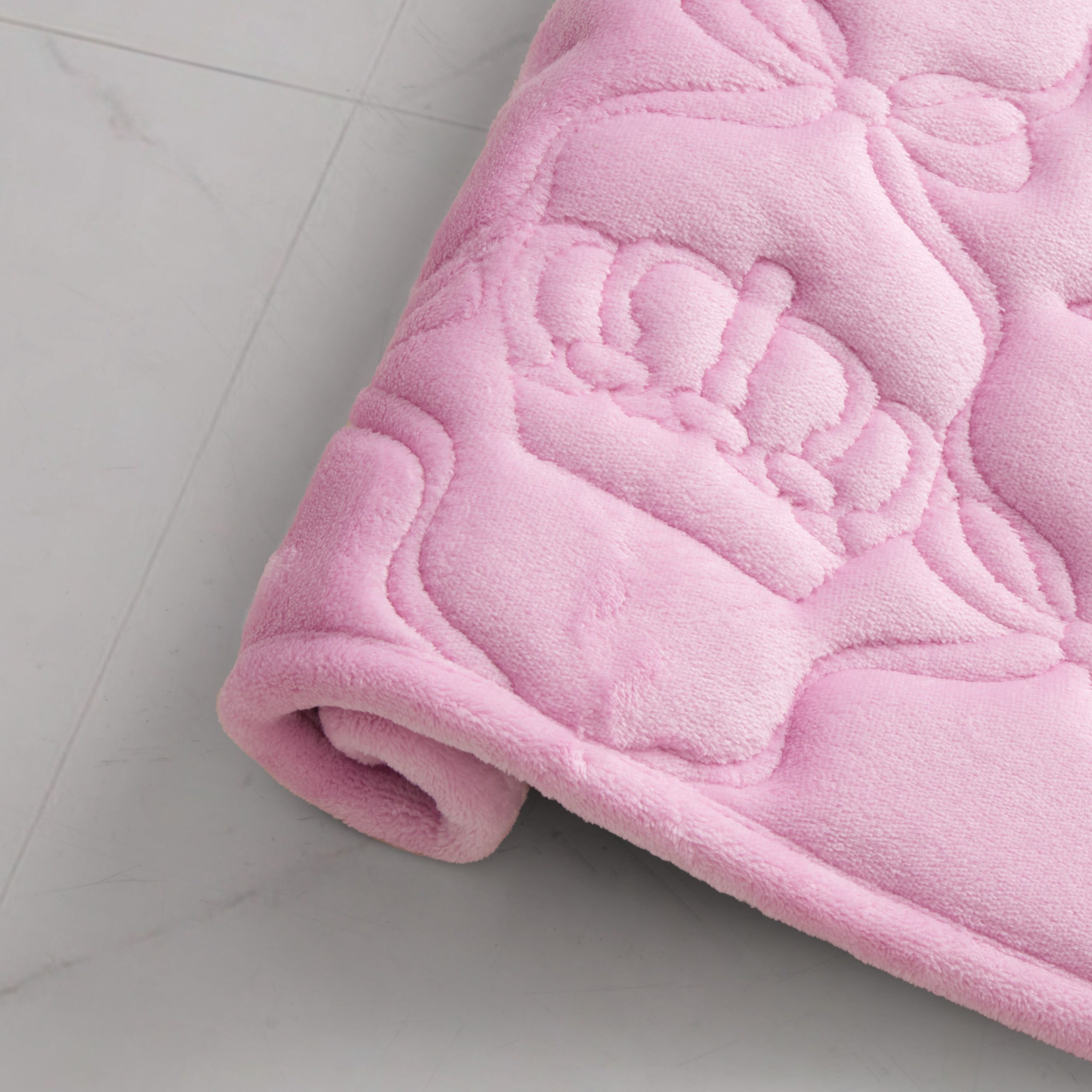 Quilted Memory Foam Bath Mat. 20 x 32 - Image 4