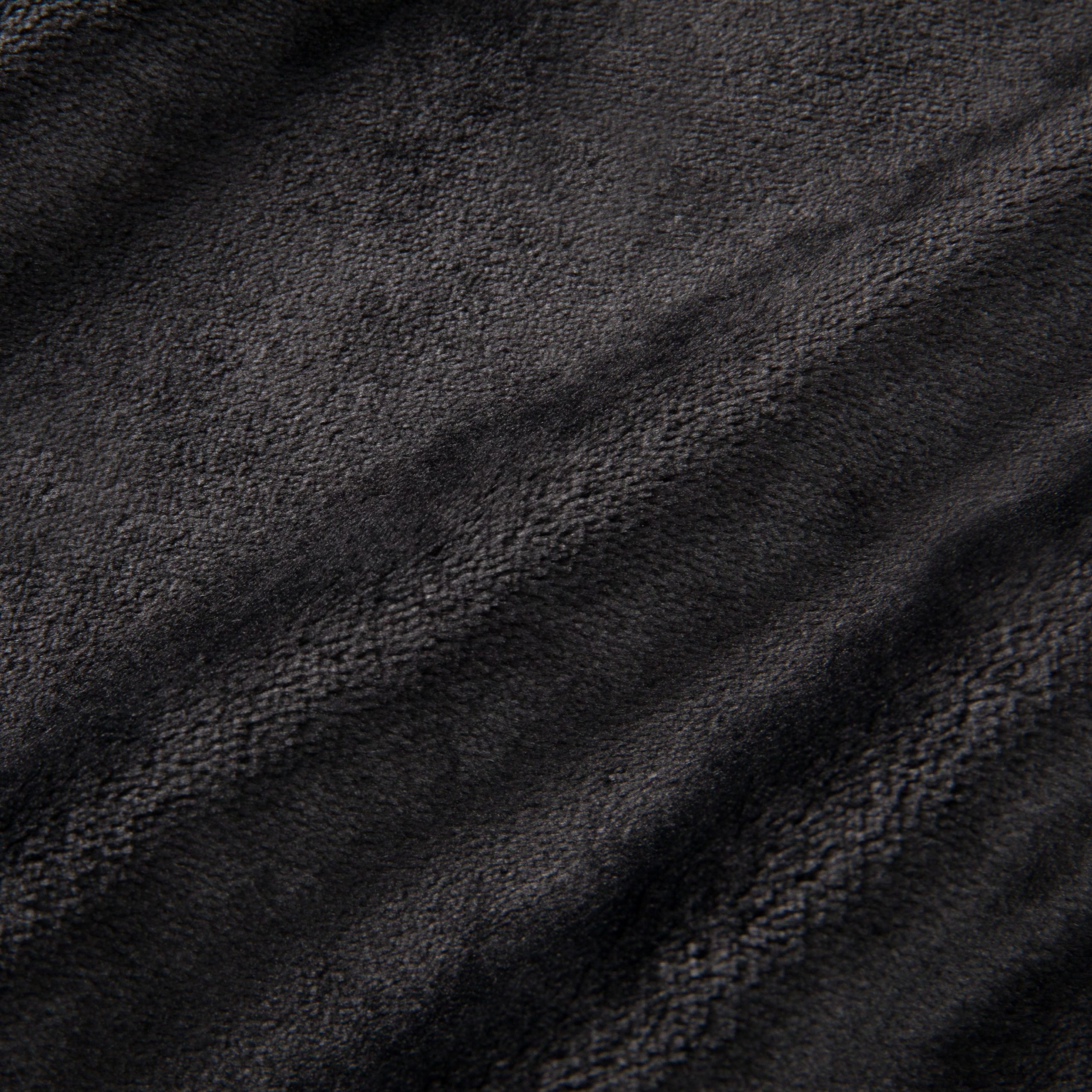 Plush Oversized Throw Blanket. 60 x 70 - Image 3